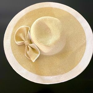 Floppy straw hat